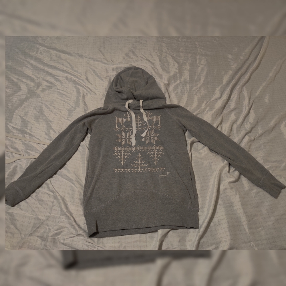 Feewear grey sweater